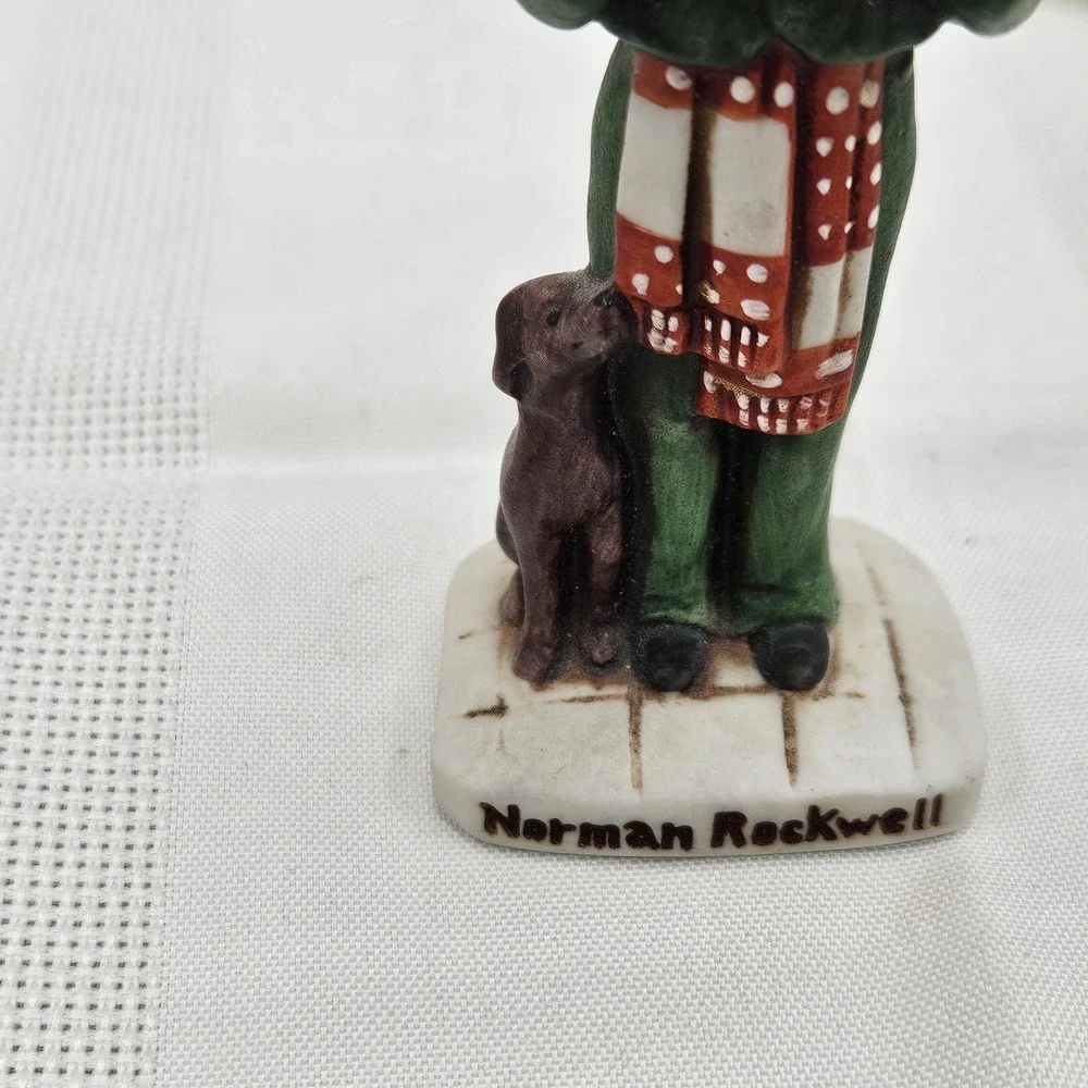 Norman Rockwell The Caroler NR-203 Christmas‎ Boy Dog Figurine 1979 SEP